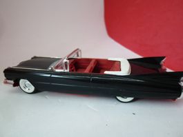 Cadillac Cabrio 1959 - selten in schwarz von Vitesse - schön