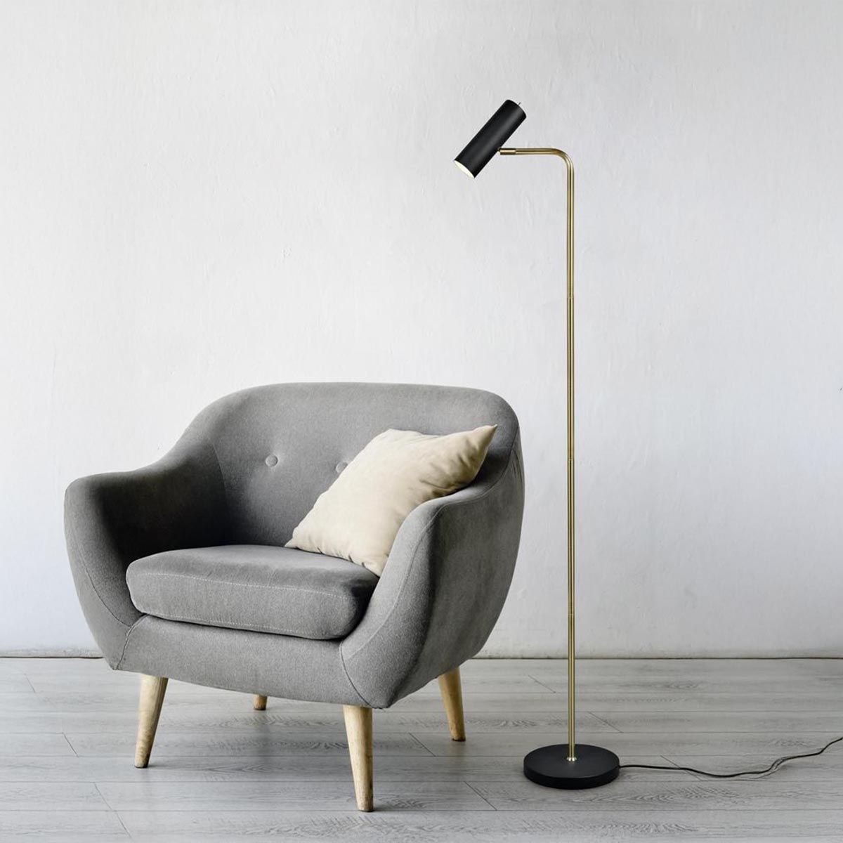 Lampade: LED Stehleuchte, Messing, 151 cm Höhe – Nuovo (secondo la descrizione) da Kreuzlingen venduto da Smart-Light 2