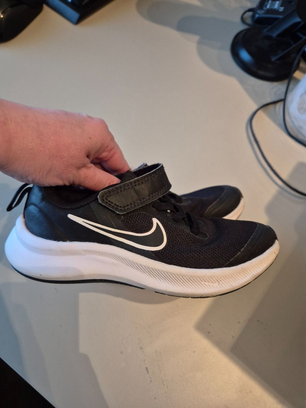 Nike Schuhe für Jungen: Tolle Nike Star Runner  Kinder Schuhe, Grösse 29.5. – Gebraucht aus Urdorf von Nataschli 1