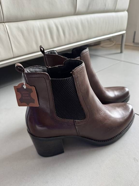 Scarpe da donna: Neue Stiefeletten braun Gr. 41 – Usato da Zürich venduto da anjamug 3