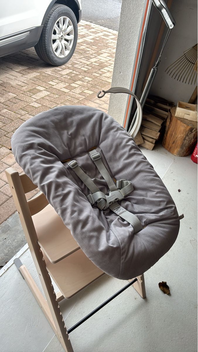 Stokke Sdraiette & Sdraiette a dondolo: Stokke NewBorn bebe gris clair  – Usato da Monthey venduto da LoveBrand