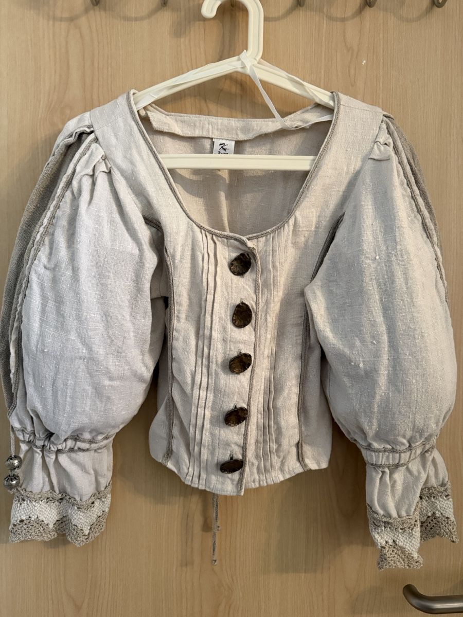 Blusen: Bluse kurz mit Puffärmel beige Grösse S – Gebraucht aus Zuzwil SG von Boho-Style 1