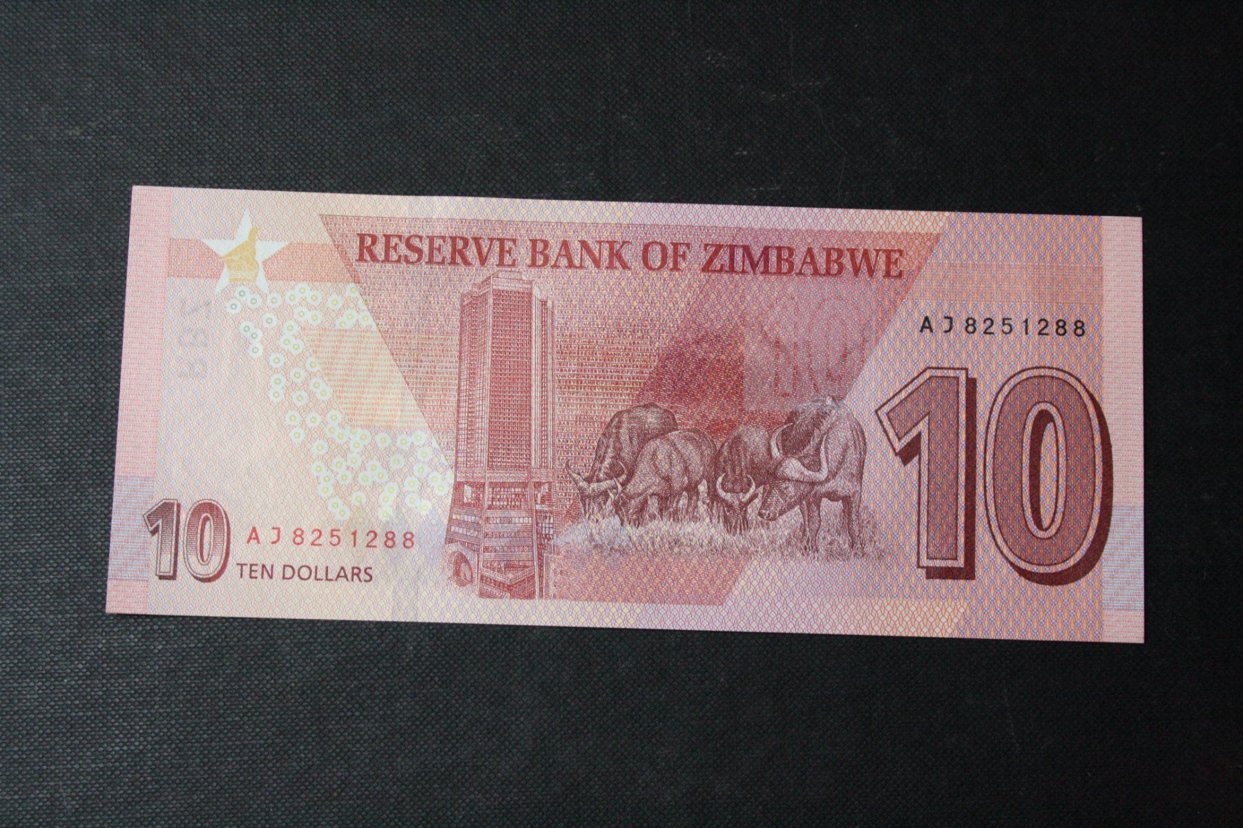 Banconote: UNC Zimbabwe 10 dollars 2020 – Nuovo (secondo la descrizione) da Cormondrèche venduto da Hermes.monnaies