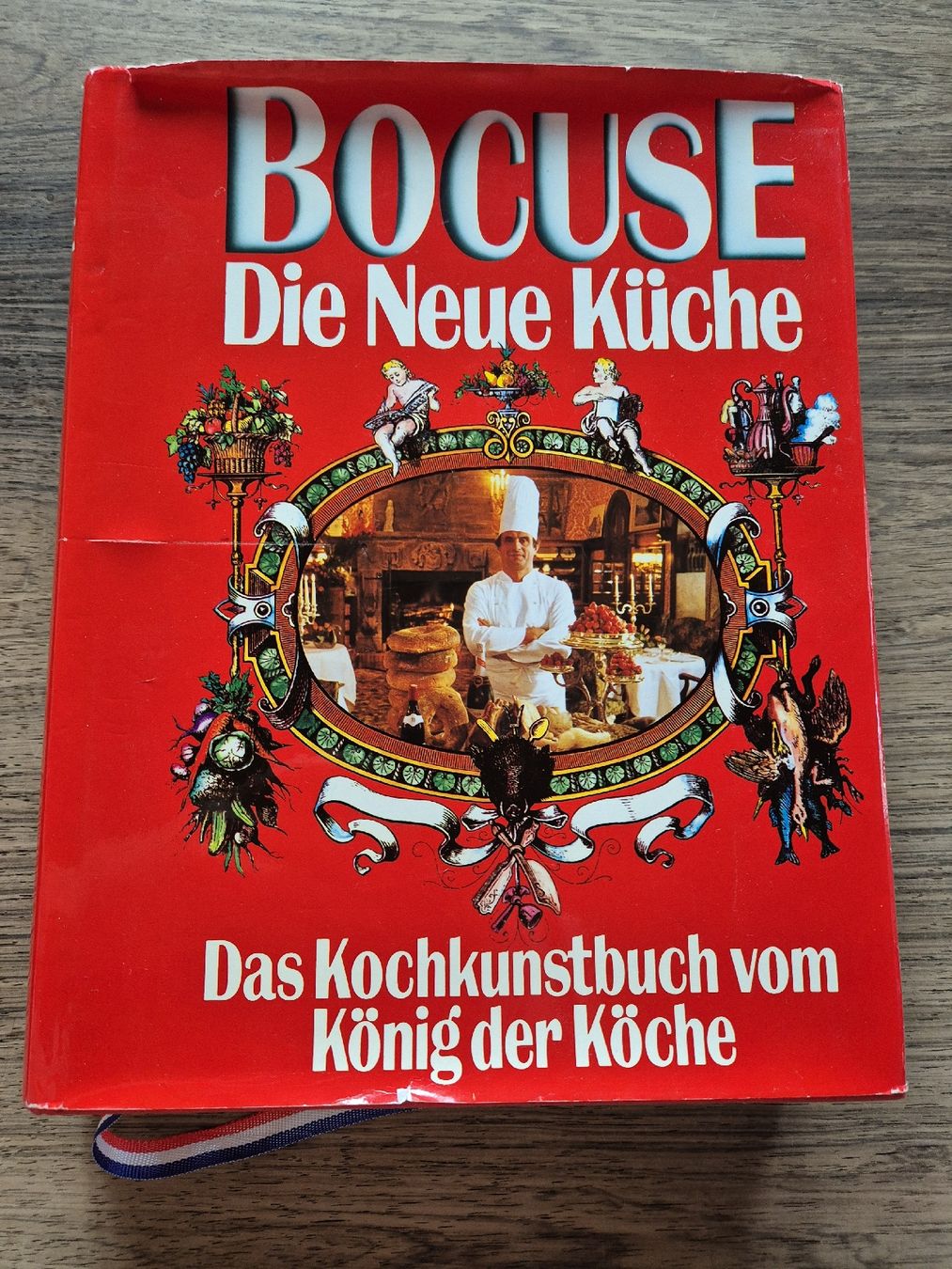 Libri: Kochbuch Bocuse 1977 – Usato da Villmergen venduto da MONCHHICHI