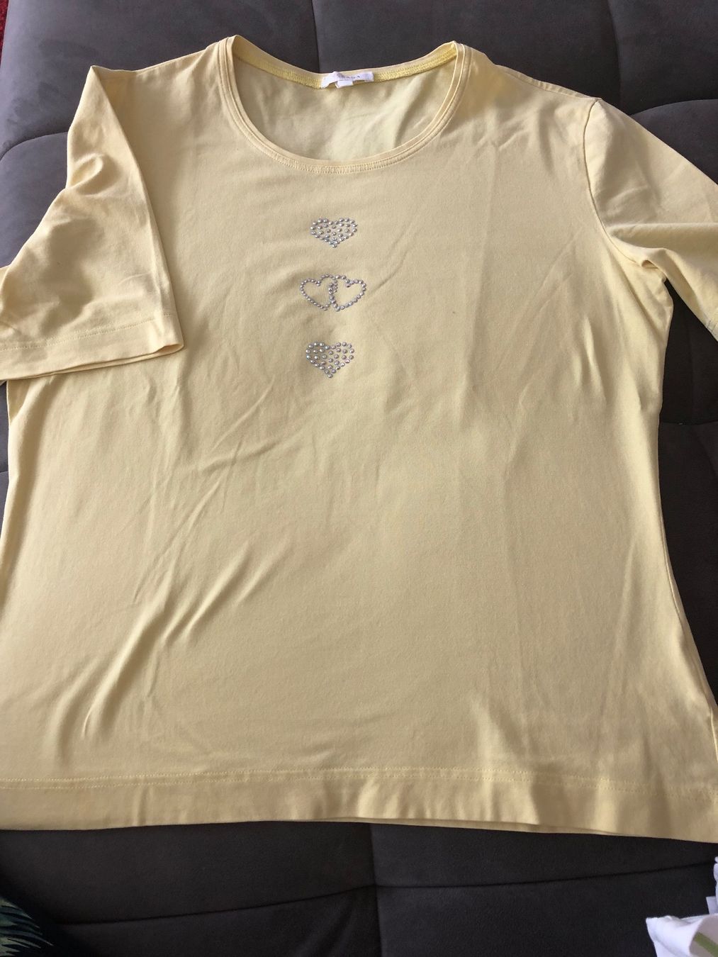 Escada T-shirt: T-shirt Escada gr 38 – Usato da Delémont venduto da stella063