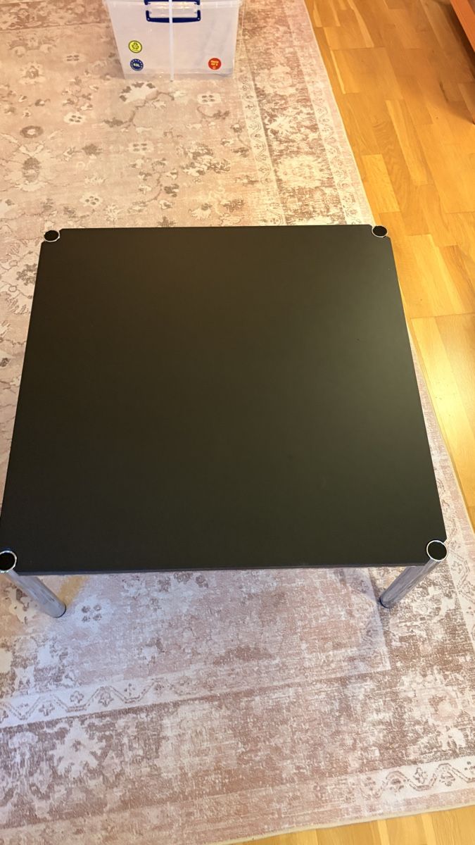 Tavoli: USM Haller Table, black, square 75x75cm couch tisch – Nuovo (secondo la descrizione) da Zürich venduto da duc_pjh7 1