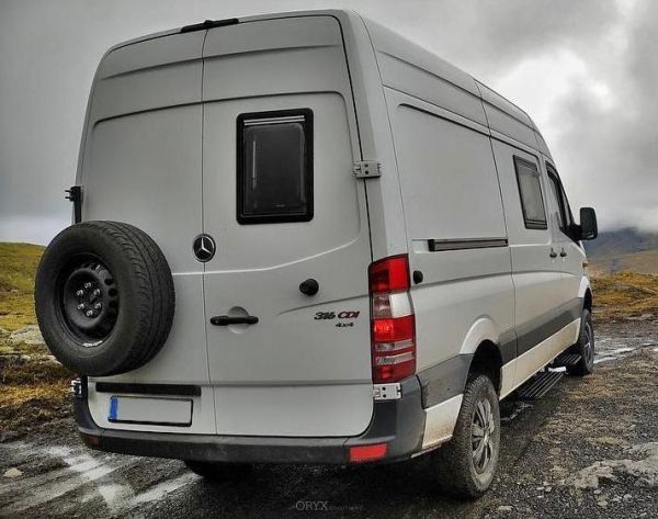 Adapter Grundträger Für VW Crafter 2E & Mercedes Sprinter W906 – Rechts, Für Armlehnen
