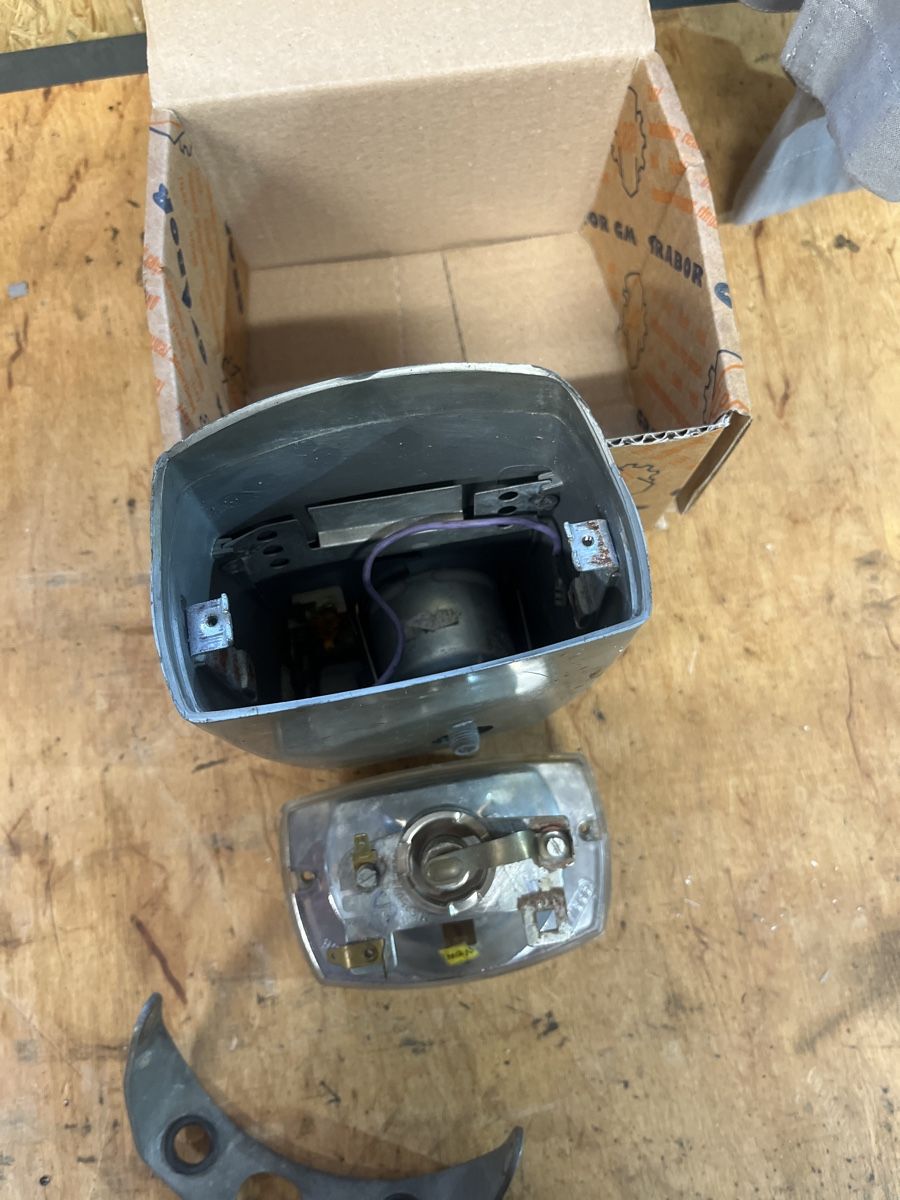 Piaggio Ciclomotori: Oldi Ciao Lampe mit Tacho und Halterung – Usato da Boswil venduto da Kolbenwerk90 1