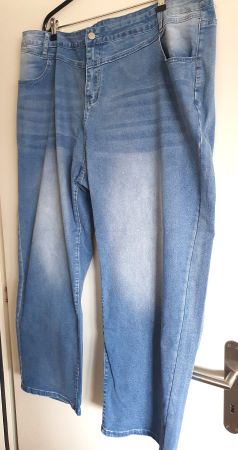 Bluejeans mit Bleaching vorne, Gr. 52/54 NEU