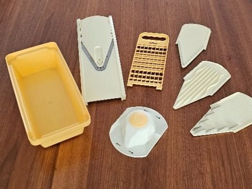 Elettrodomestici da cucina: Gemüse- und Früchteraffel – Usato da Bottighofen venduto da Miatax5 1