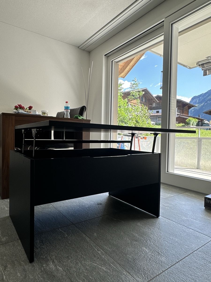 Ikea Tavoli: Schwarzer IKEA-Couchtisch mit Hubfunktion – Nuovo (secondo la descrizione) da Kandergrund venduto da eva_92rg 6
