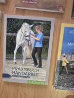 Pferdefachbuch "Praxisbuch Handarbeit"