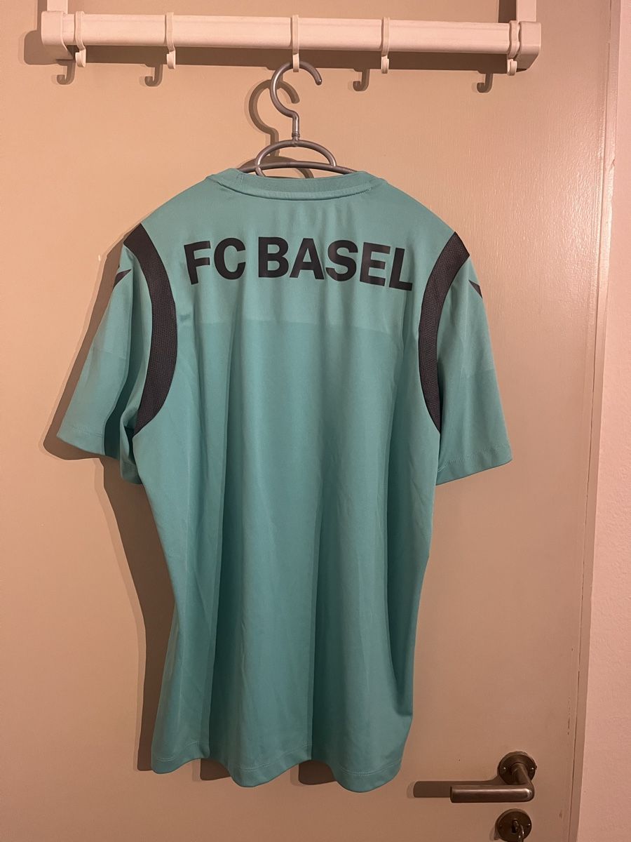 FC Basel Canottiere & Pantaloni: FC Basel – Nuovo (secondo la descrizione) da Basel venduto da gab_6zzp 1
