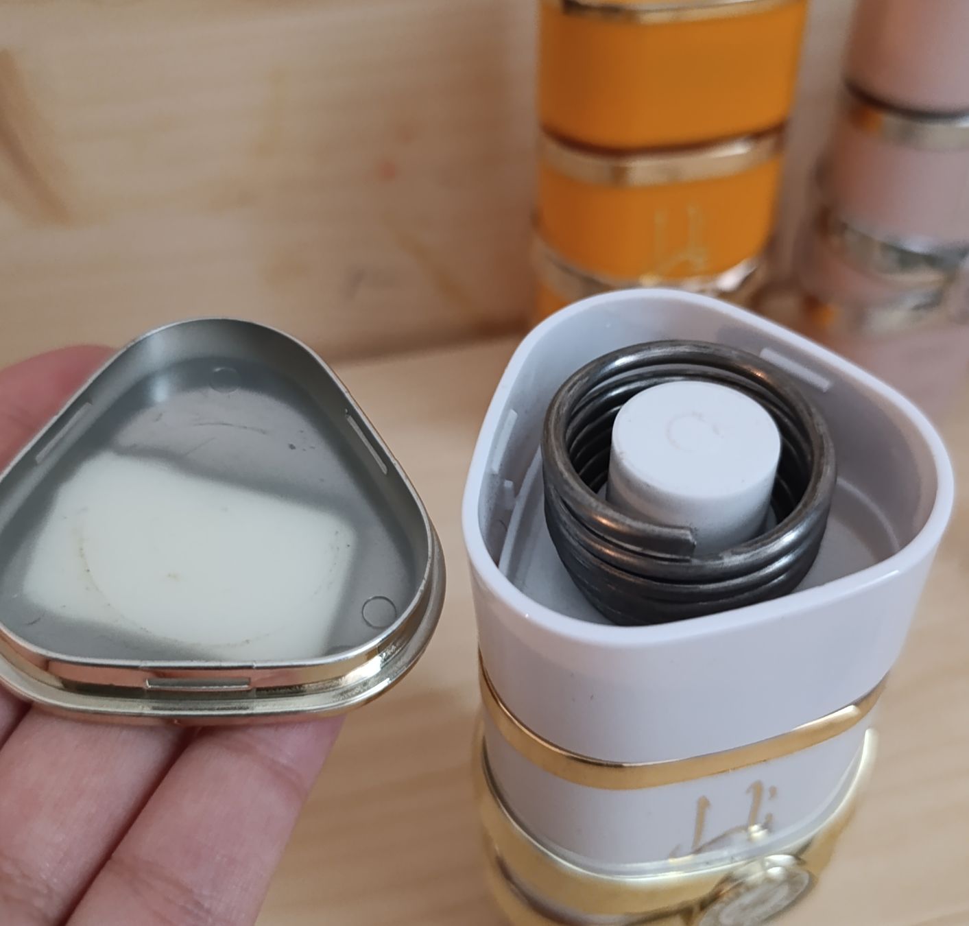 Lattafa Profumi & Eau de Toilette: Parfumflaschen Yara Lattafa – Usato da Zürich venduto da mcm. 2
