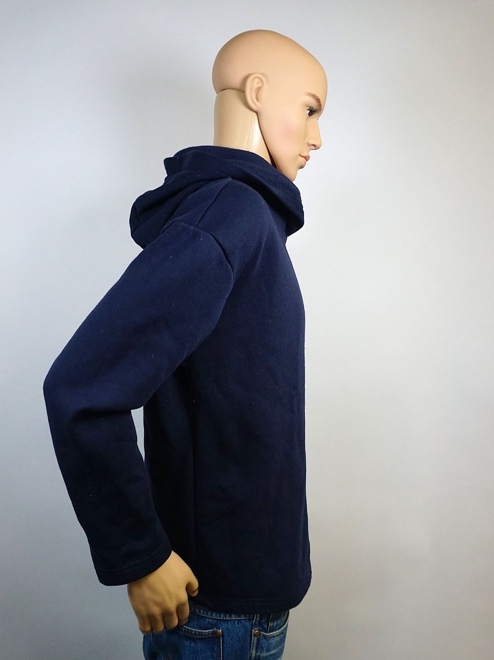 Pullover & Sweatshirts: Dunkelblauer Hoodie Gr. 44 / 46 – Gebraucht aus Pratteln von Restwert_Pratteln 1