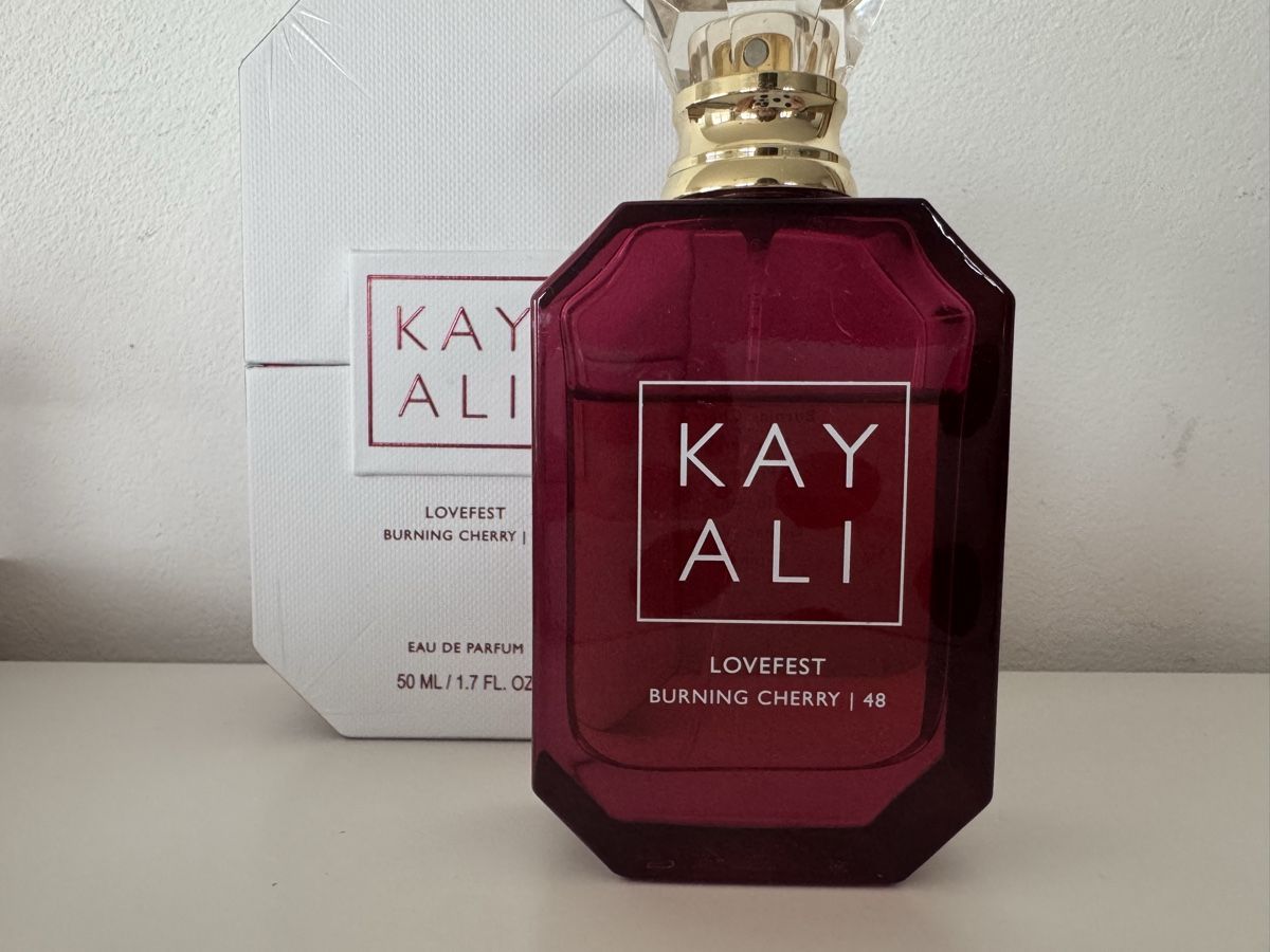 Kayali Profumi & Eau de Toilette: Kayali Burning Cherry Parfüm – Usato da Winterthur venduto da ali_t7d6 1