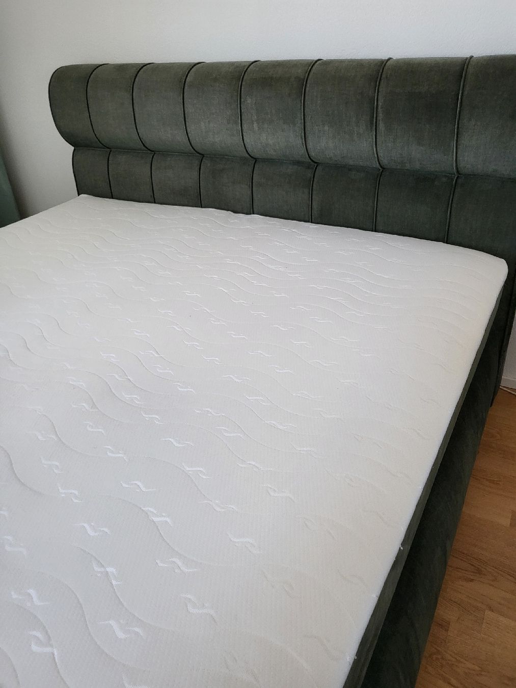 Letti: Boxspringbett Dunkelgrün mit Bettkasten – Usato da Niederwangen BE venduto da ros_jv59 3