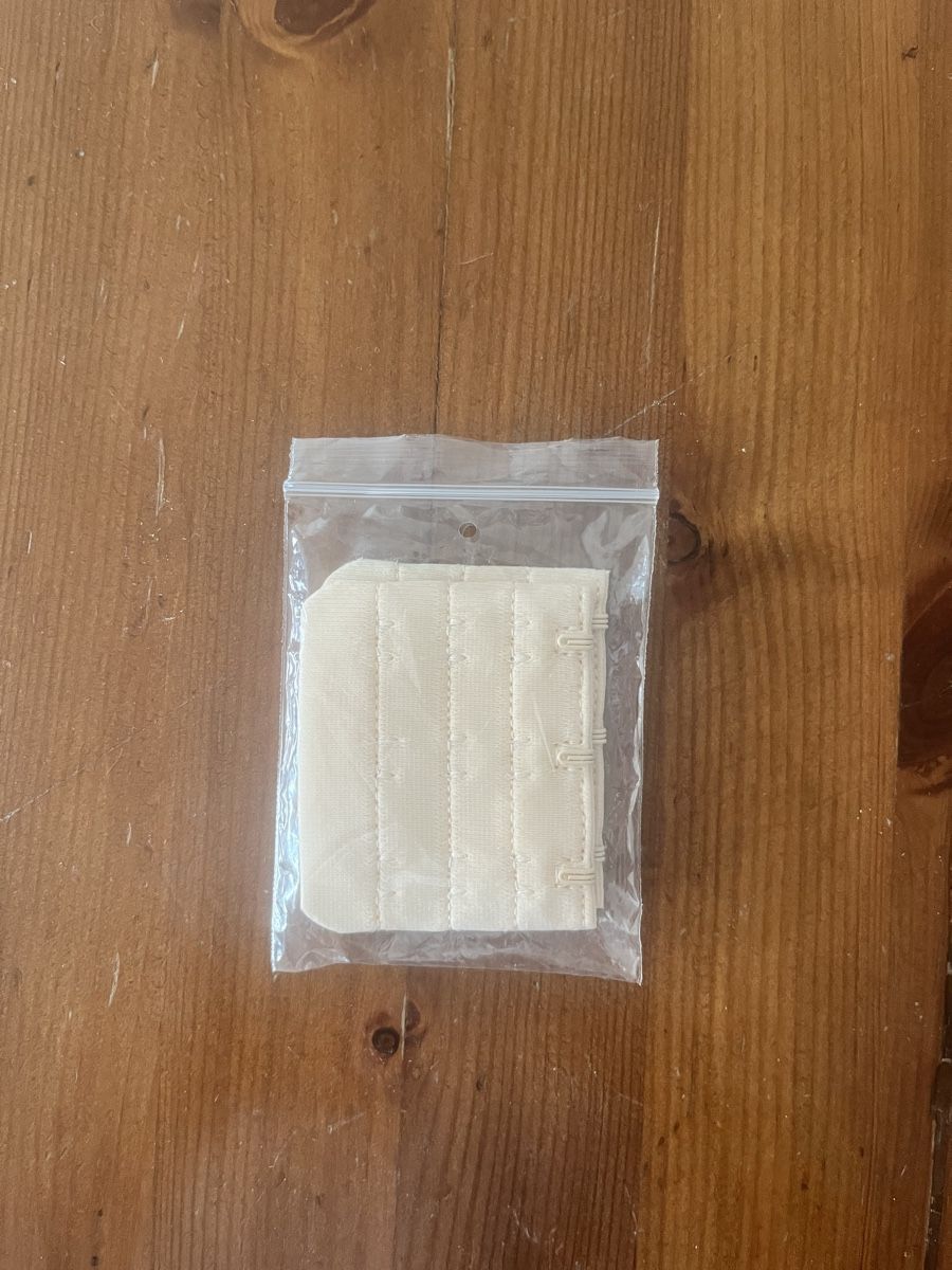 Sonstige Unterwäsche: BH Verlängerung Neu – Neu und originalverpackt aus Lenzburg von Shru5 1