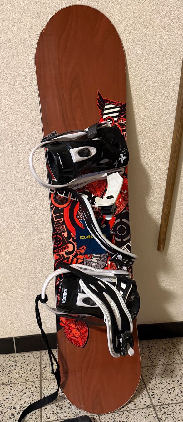 Snowboard Nitro Boards: NITRO Kinder Snowboard Grösse 106 – Gebraucht aus Erlach von mum_6fqp