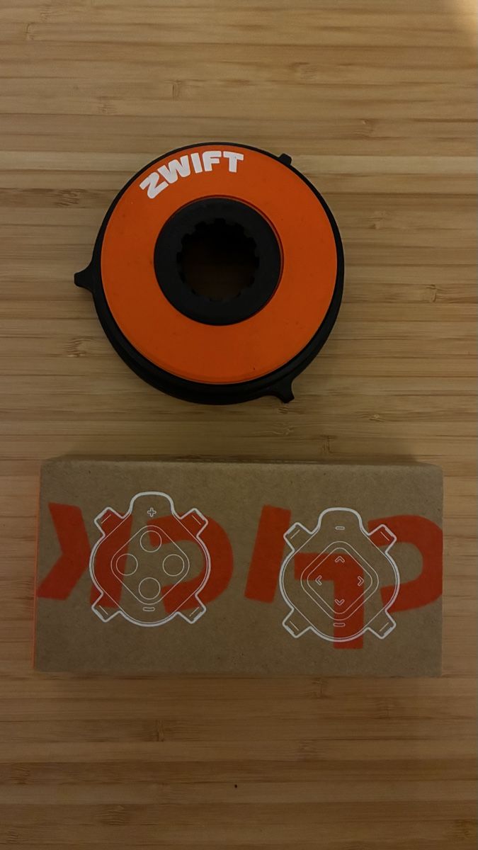 Zwift Hometrainer: Zwift cog and click – Nuovo e nell'imballaggio originale da La Chaux de Fonds venduto da Fleursrose33