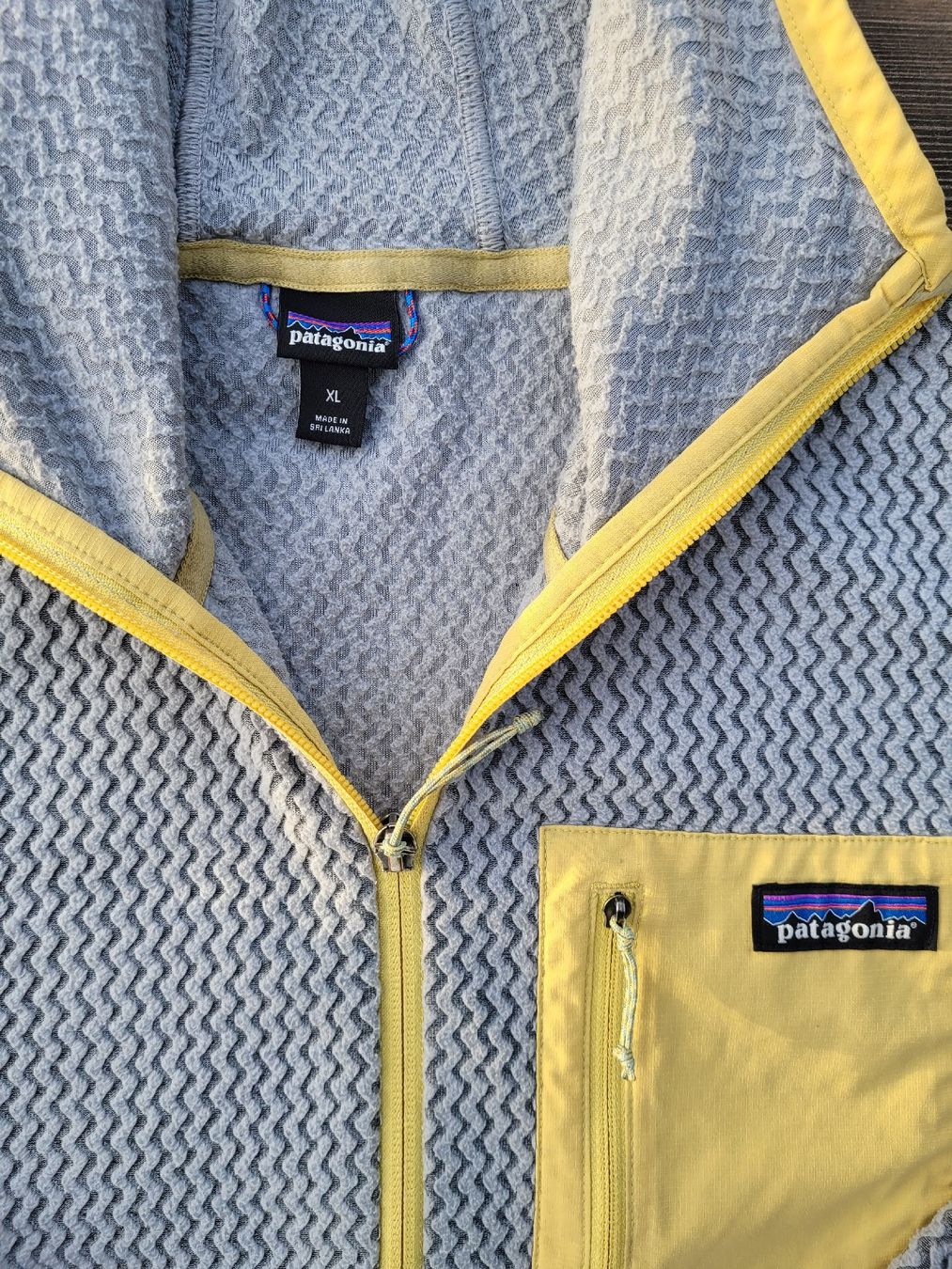 Patagonia Maglioni & Felpe: Patagonia R1 Air – Nuovo (secondo la descrizione) da Zürich venduto da Loboso 3