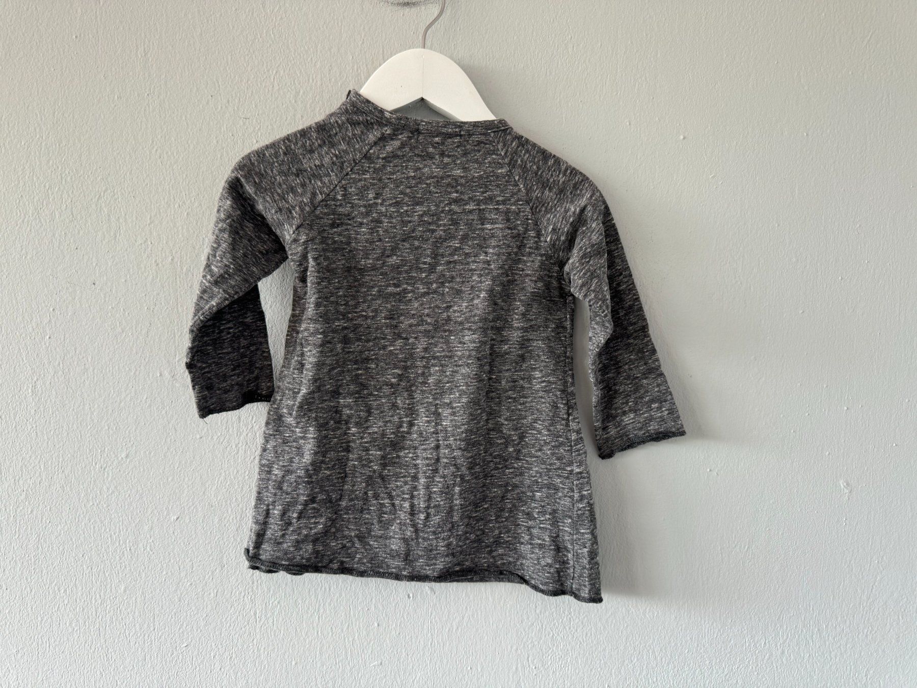 Maglioni & Felpe: 1 + in the family 12m pullover – Usato da Neuchâtel venduto da _Easy_to_Find_ 3