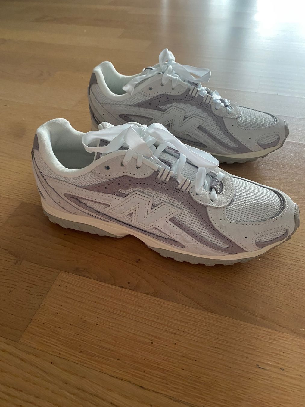 New Balance Scarpe da donna: New Balance Gr. 38 1/2 – Usato da Horw venduto da jea_jp26 2