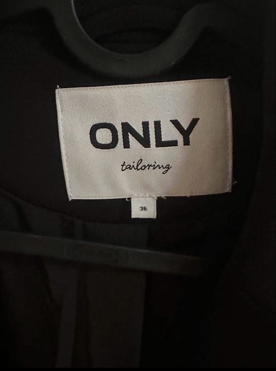 Only Giacche: Jacket ONLY  – Usato da Luzern venduto da roennimoos 1