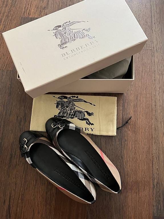 Damenschuhe: Ballerina von Burberry – Gebraucht aus Wädenswil von Pascale22 1