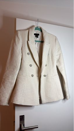 Cream Tweed Jacket - Perfect for Spring! Size XS