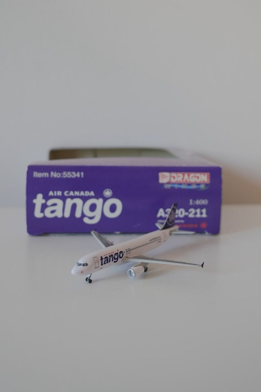 Kit di modellismo & Modellini statici: Modellflugzeug 6 Stück 1/400 – Usato da Oberrieden venduto da sum_8pzm