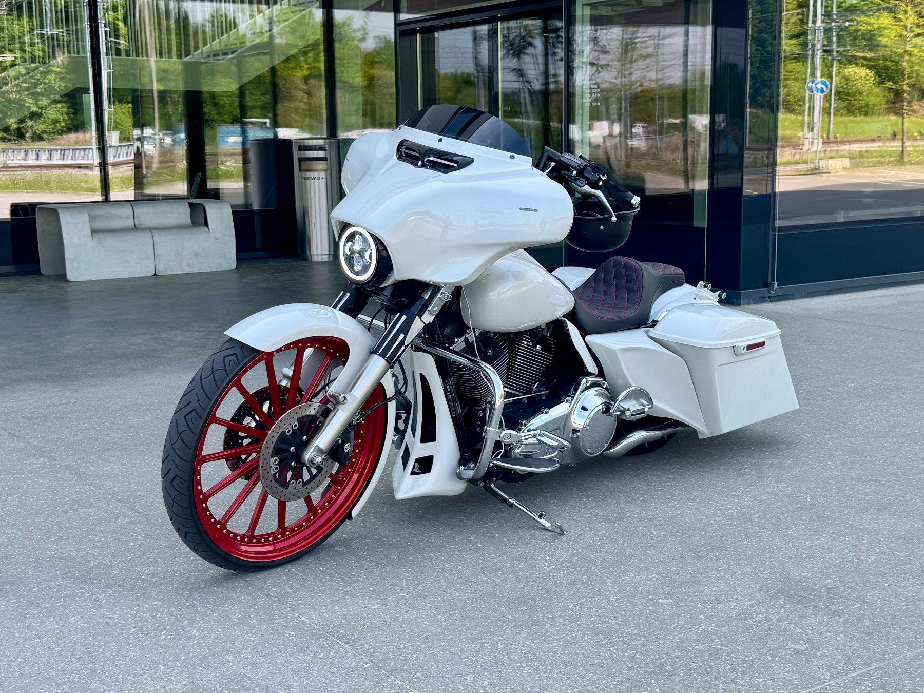 Harley-Davidson Chopper: Motorrad custom weiss neuwertig – Usato da Nebikon venduto da kau_2bfl 3