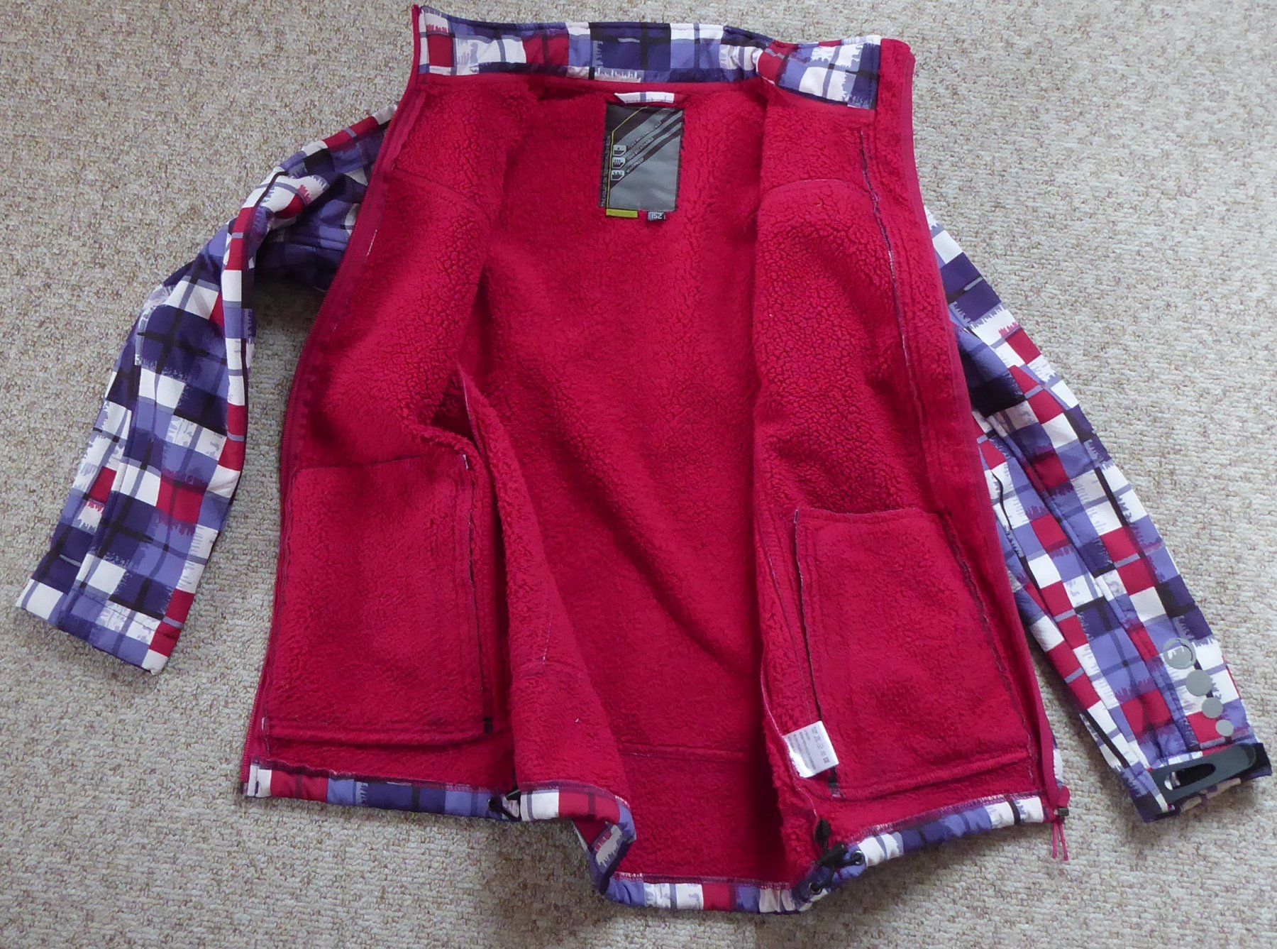 Trevolution Giacche & Cappotti: Warme Jacke / Windstopper Trevolution  152 – Usato da Wettingen venduto da tonia3 4