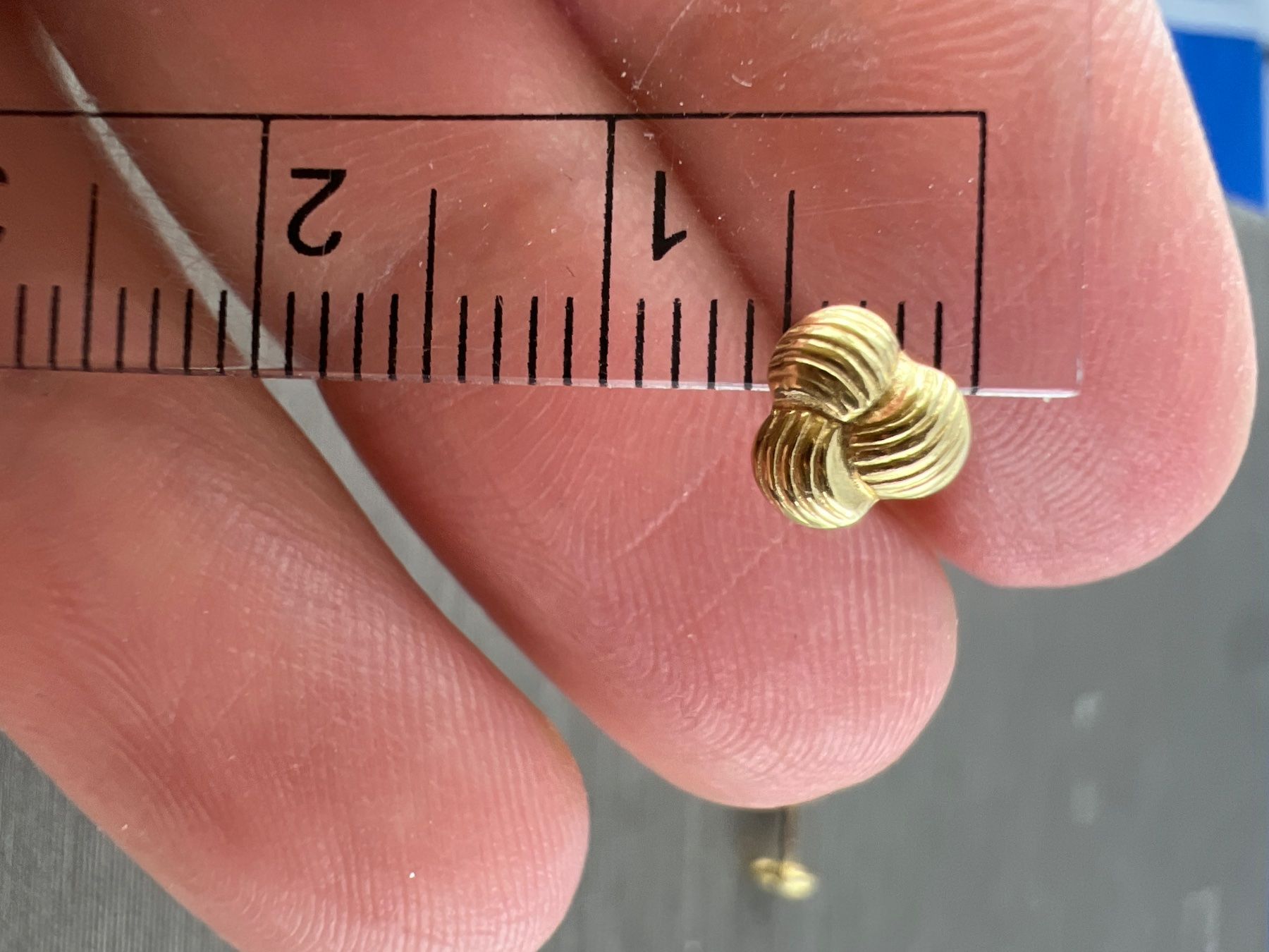 Orecchini pendenti & Orecchini a lobo: Ohrstecker 750 Gold – Usato da Niederuzwil venduto da leo_8857 4