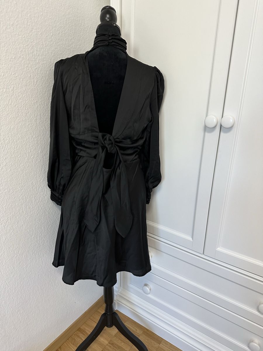 Vestiti: FOREVER NEW Kleid NP 149 – Usato da Richterswil venduto da chikolina01 3