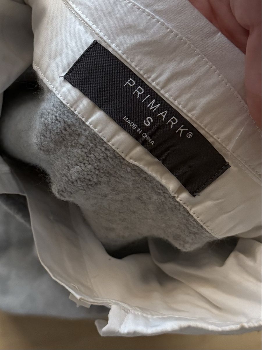 Primark Pullover & Sweatshirts: Pullover Primark mit Hemdeinsatz grau Grösse S – Neu (gemäss Beschreibung) aus Tuggen von jess_gls06 1