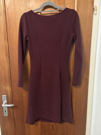 Dunkelrotes Kleid von zero, Grösse 36,  neu