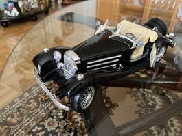 Modellauto von burago 1/20 Mercedes Benz 500K Roadster 1936