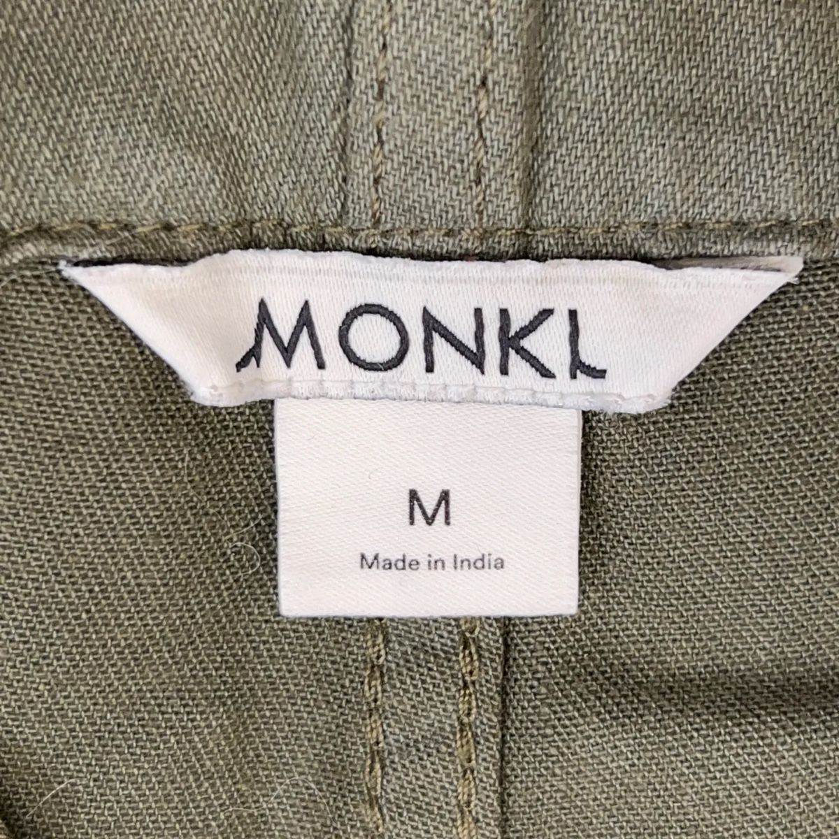 Monki Tute: Latzhose Gr. M – Nuovo (secondo la descrizione) da Zürich venduto da marmely 2