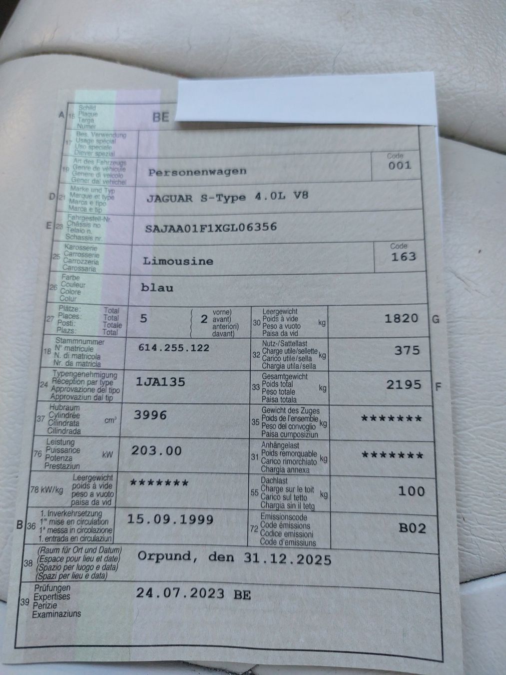 Jaguar Automobili: Jaguar S-Type V8 Limousine blau – Usato da Biel/Bienne venduto da HugoR02 4