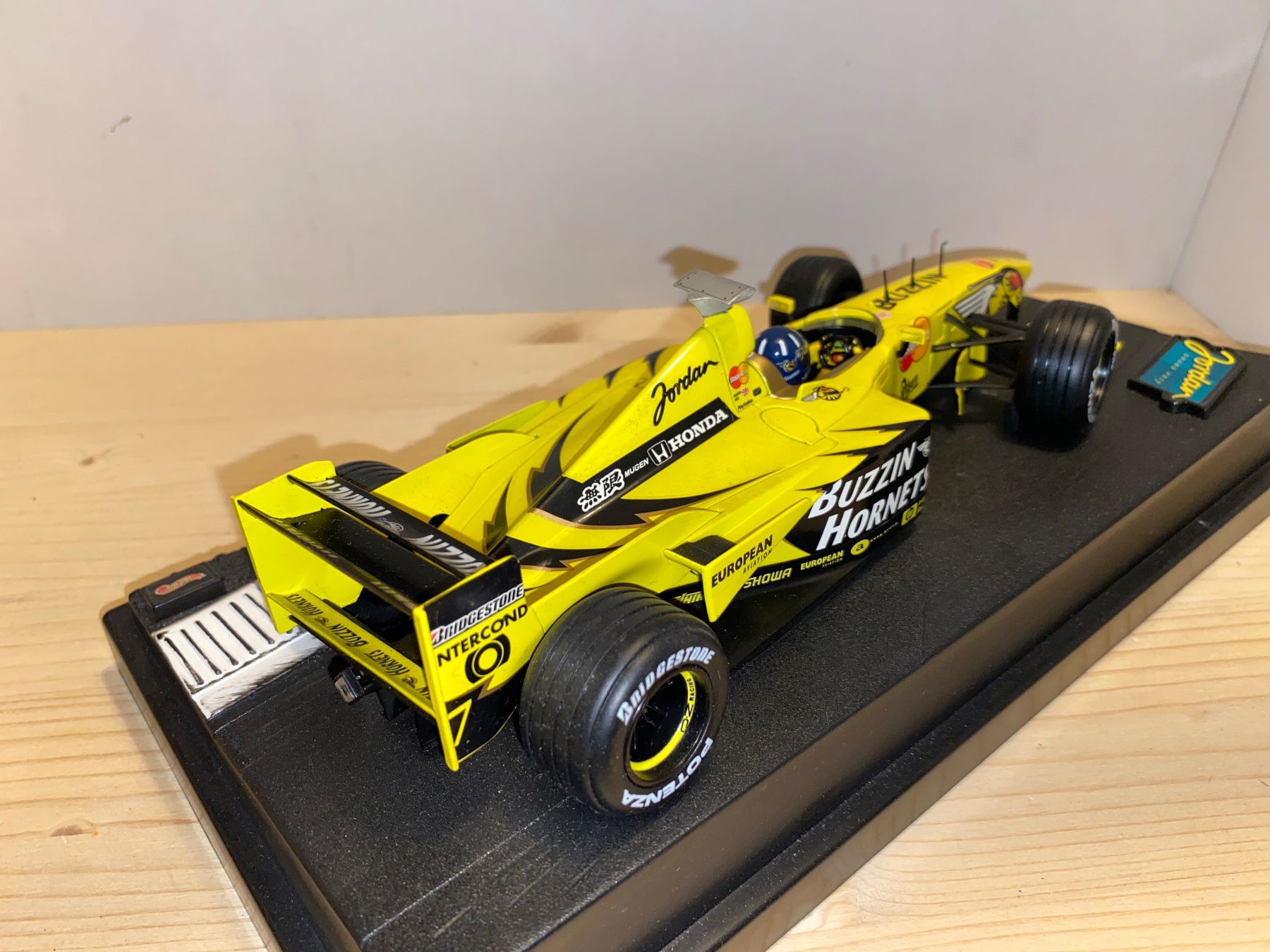 Honda Modellini d'auto: F1 Jordan Honda 199 D. Hill 1/18 – Usato da Wohlen AG venduto da PrivatSammlung 2