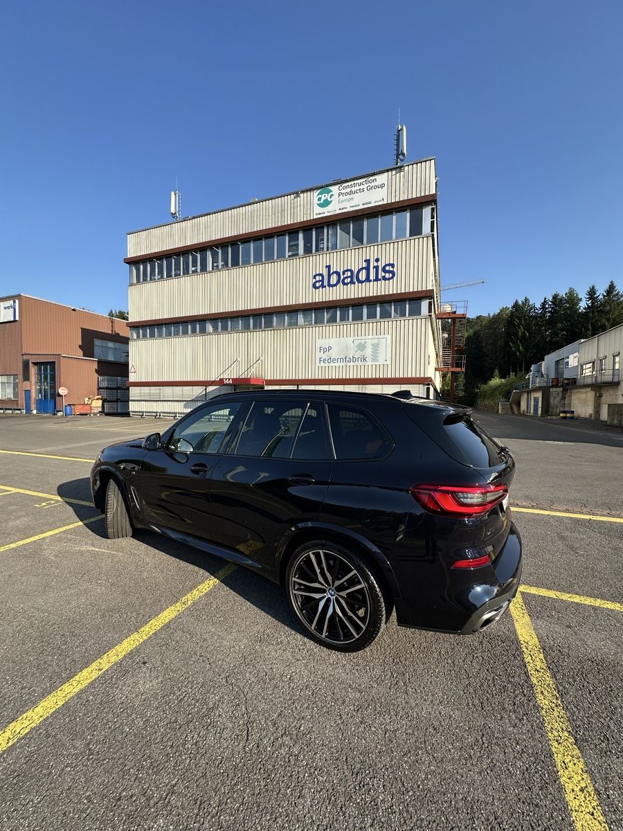 BMW Autos: BMW X5 M50d – D'occasion à Baar par notbeast 1