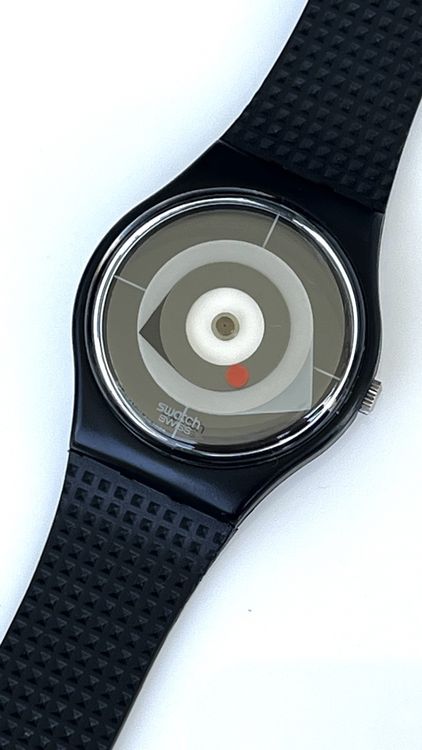 Swatch Orologi: Swatch Uhr, schwarz, für Sammler  – Usato da Grenchen venduto da chththl