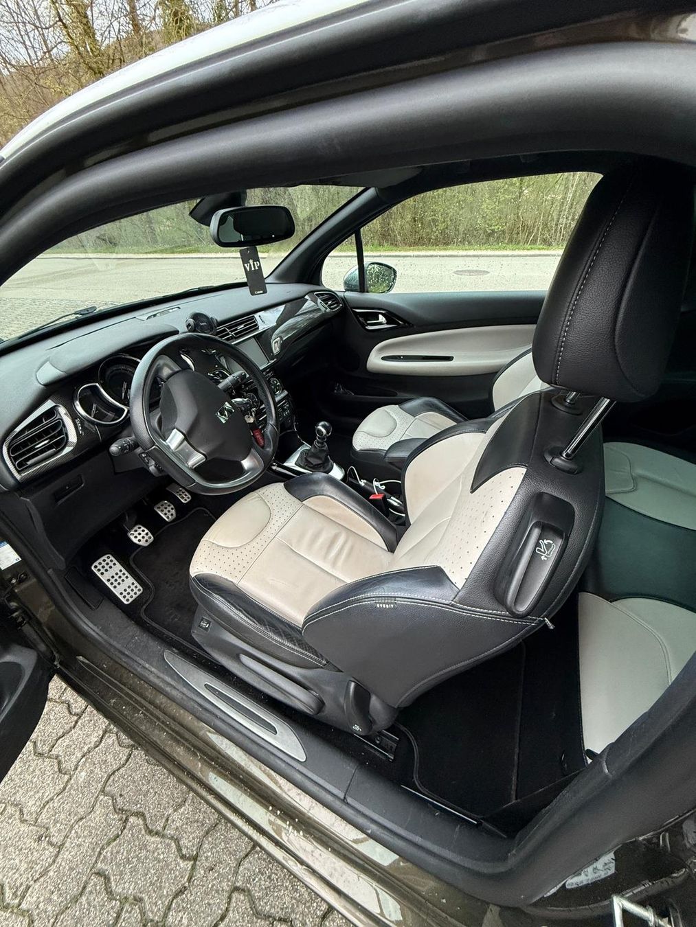 DS Automobiles Autos: DS3 1.6 THP Sport Chic MFK 03.26 – Gebraucht aus Aarburg von Patkatze 1