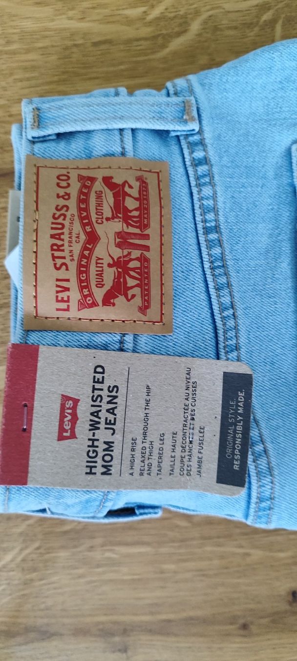 Levi's Jeans: Levis Mom Jeans neu29/27 – Nuovo e nell'imballaggio originale da Chur venduto da djovanna 3