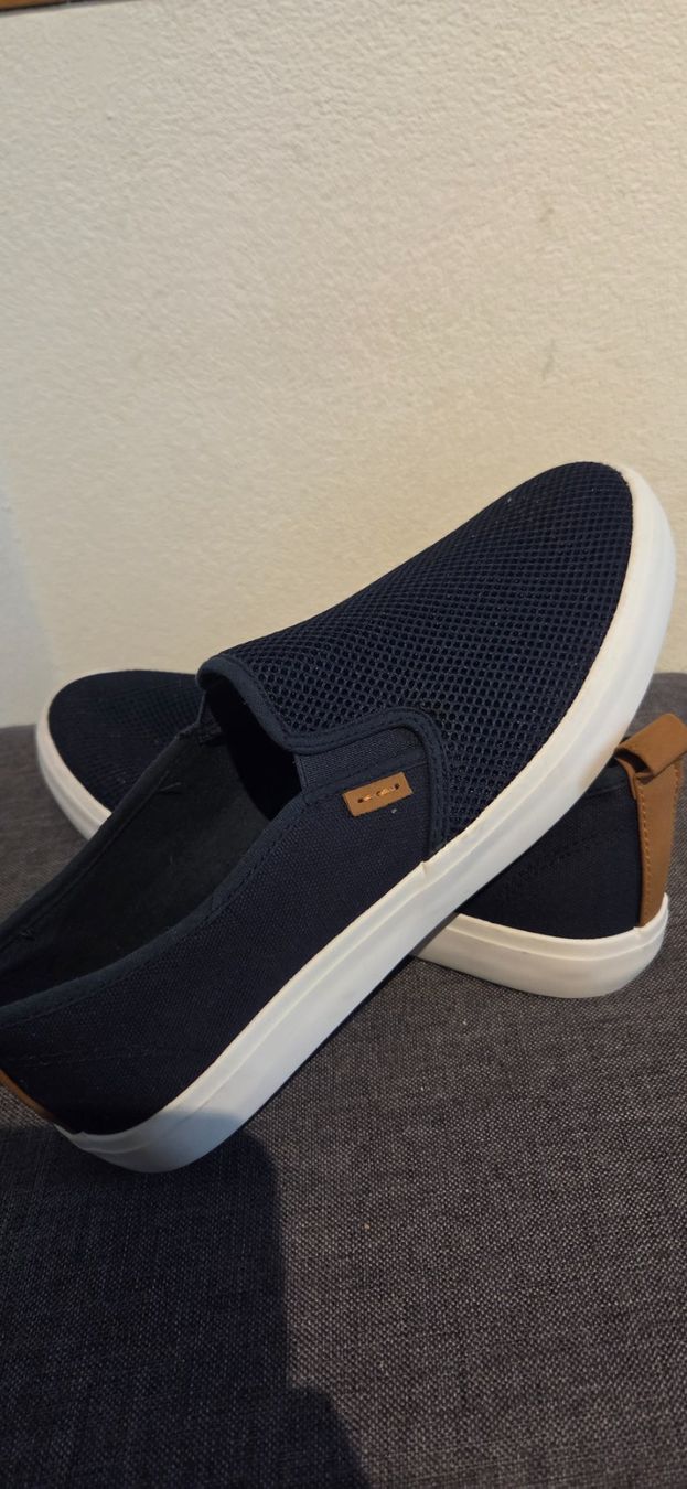 Scarpe da uomo: ZZZ: Stoffschuh Grösse 43 – Nuovo (secondo la descrizione) da Bremgarten b. Bern venduto da Marge7979
