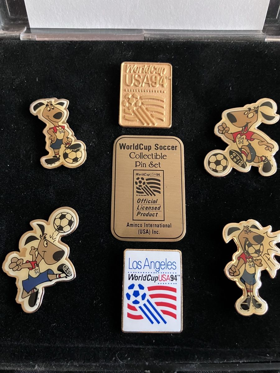 Broschen & Nadeln: Pins Fussball WM 94 – Neu und originalverpackt aus opfikon von reko51