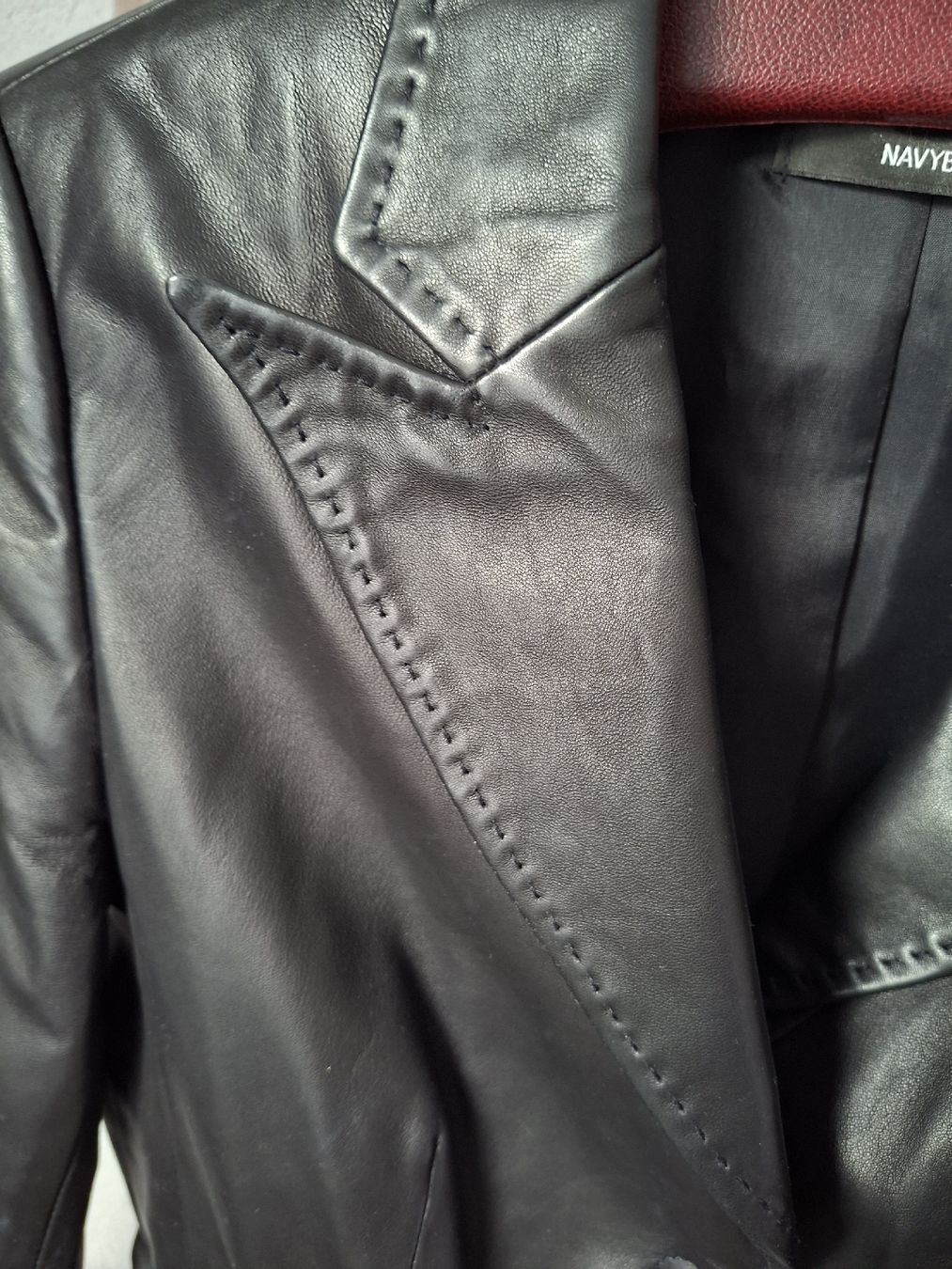 Navyboot Jacken: Navyboot Lederblazer Lamm-Nappa schwarz Grösse 34 – Gebraucht aus Huttwil von DealAlpina 2