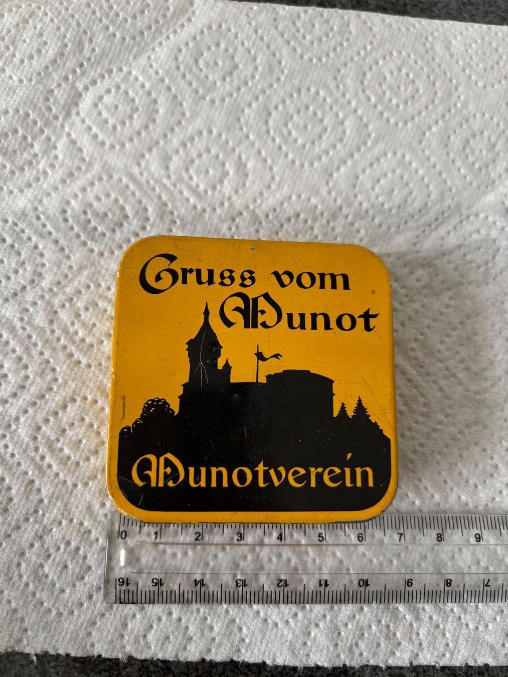 Tutte le decorazioni: Altes Blechdöschen vom Munotverein – Usato da Schaffhausen venduto da sina_feivel 1