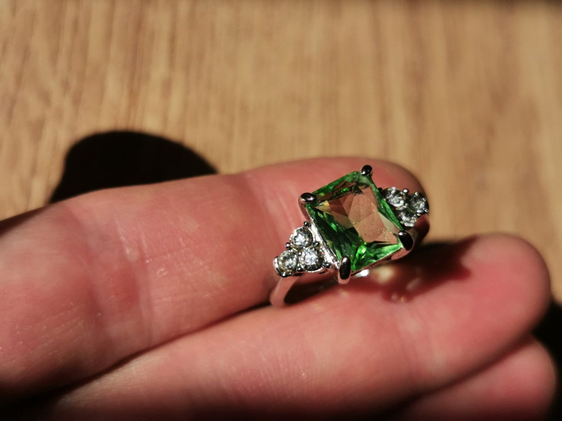 Anelli: Damen Ring mit Grün Zirkone. – Nuovo (secondo la descrizione) da Schlieren venduto da vlalif 7